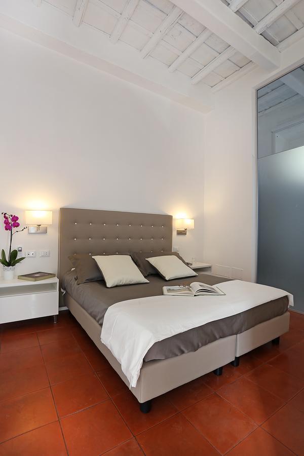 Bed and Breakfast Domus Croce Rzym Zewnętrze zdjęcie